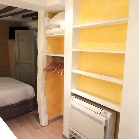 Hotel Du Lys-3